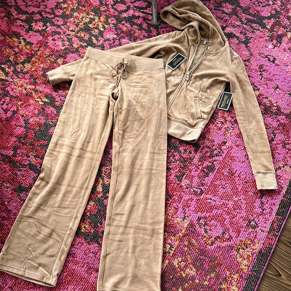 Juicy couture NWT tan velour jumpsuit